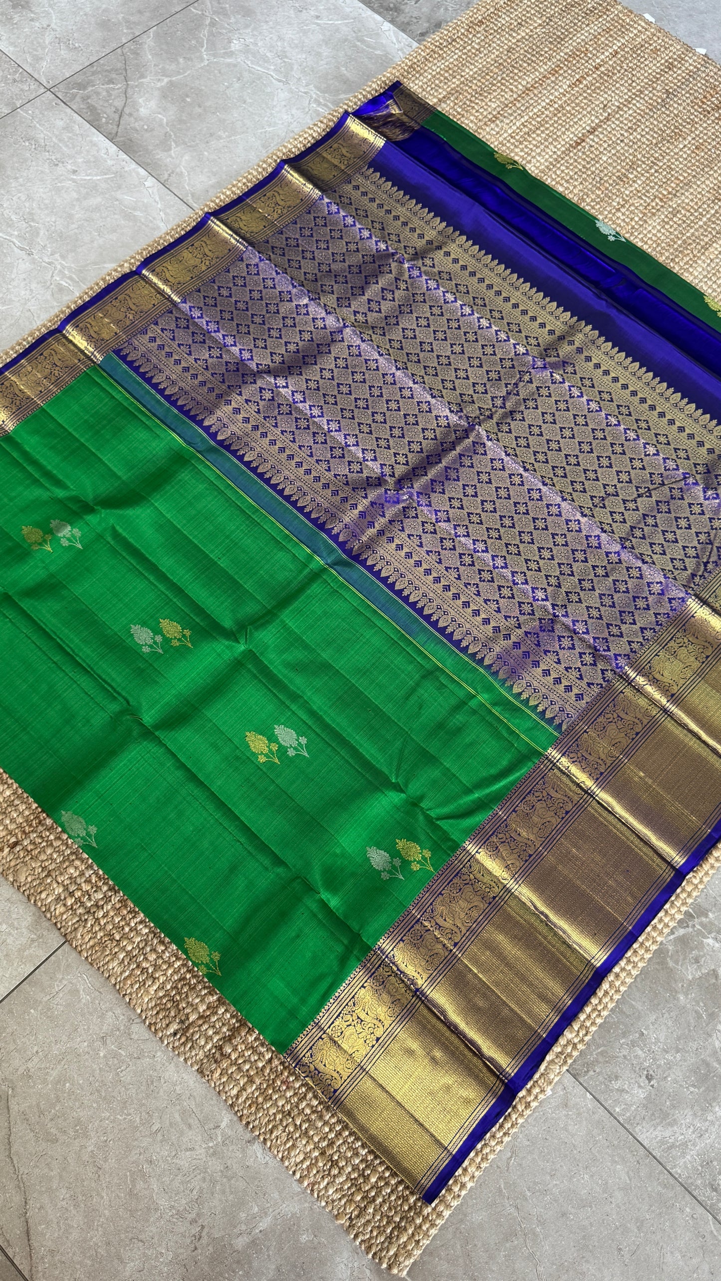KANJIVARAM PURE SILK HANDLOOM SAREE in Green with Yali motif in Royal Blue