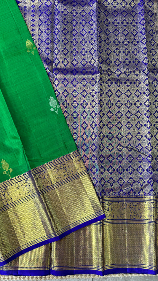 KANJIVARAM PURE SILK HANDLOOM SAREE in Green with Yali motif in Royal Blue