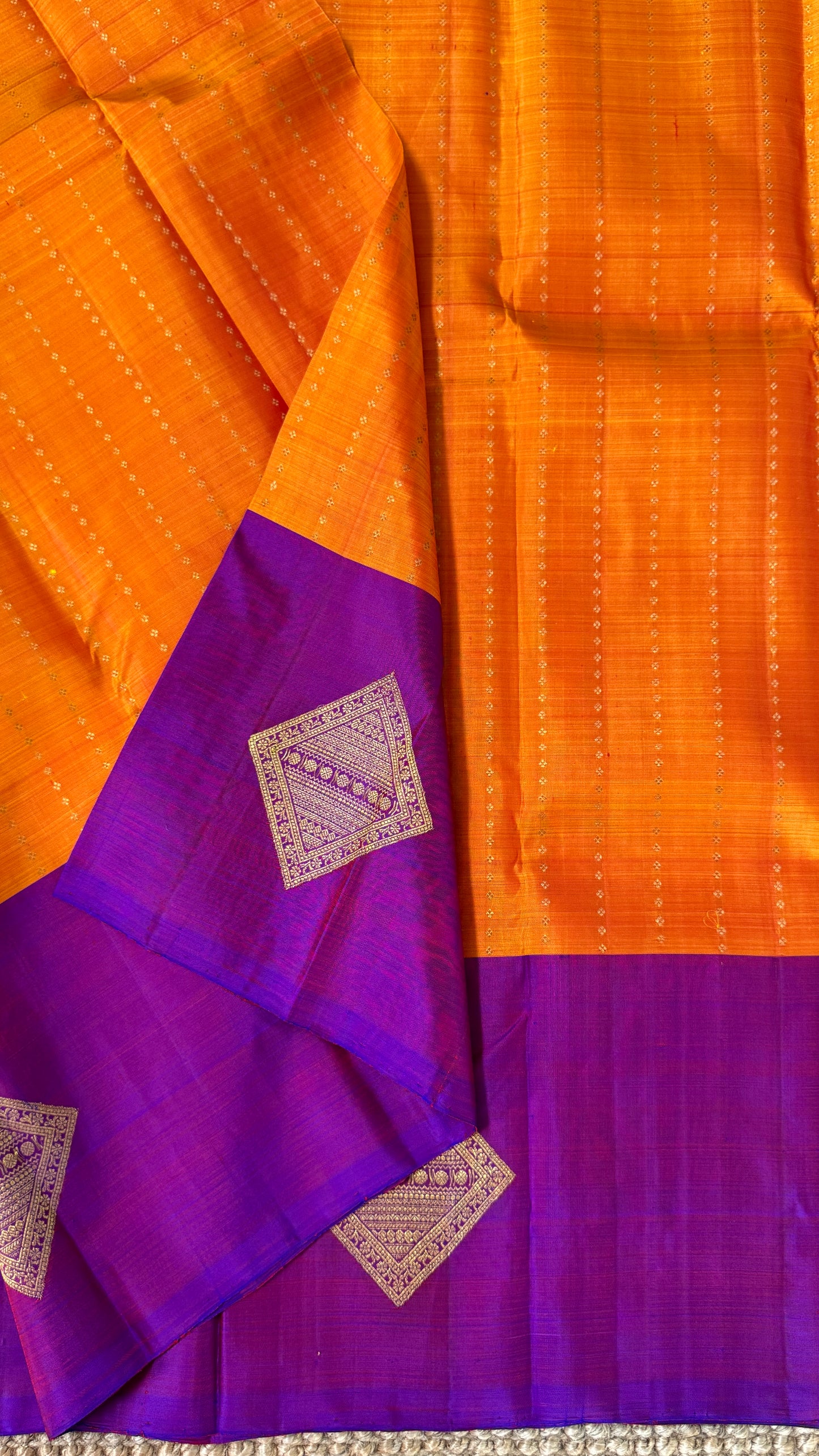 KANJIVARAM PURE SILK HANDLOOM SAREE – ORANGE WITH CONTRAST PURPLE PALLU