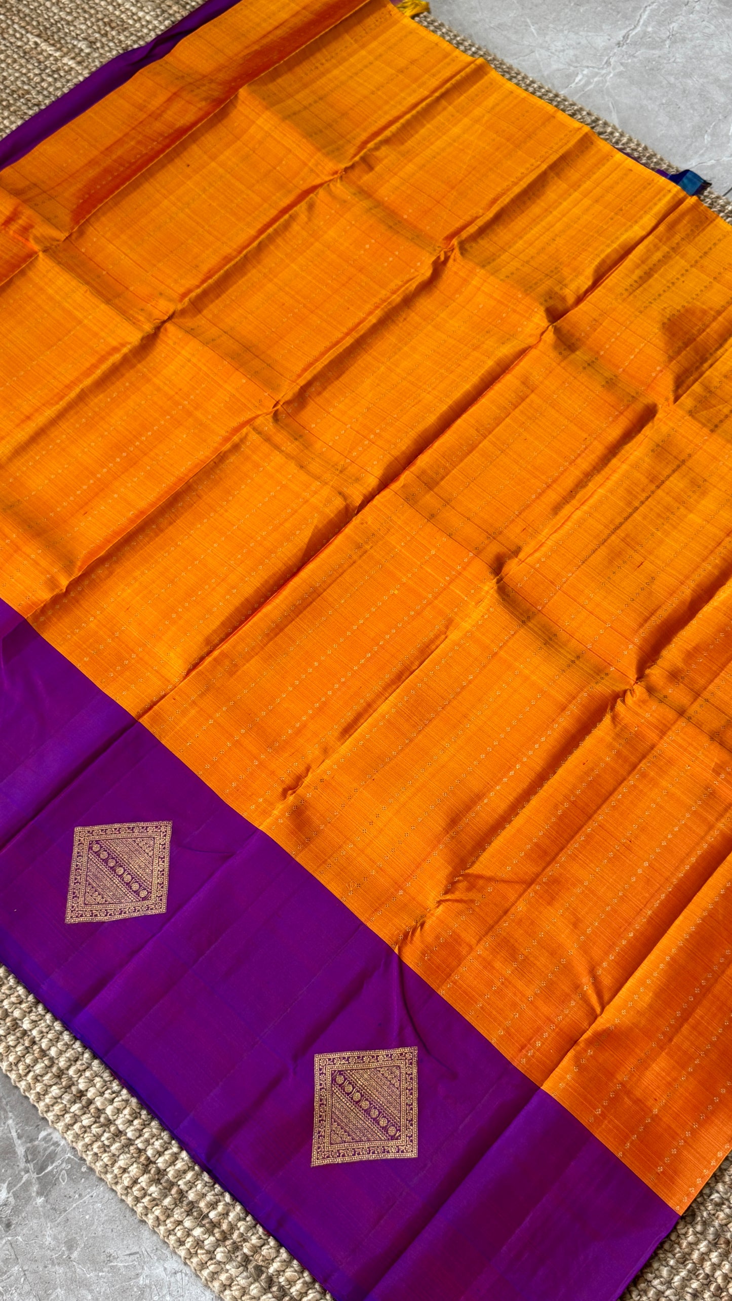 KANJIVARAM PURE SILK HANDLOOM SAREE – ORANGE WITH CONTRAST PURPLE PALLU