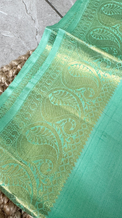 KANJIVARAM PURE SILK HANDLOOM SAREE – AQUAMARINE & PURPLE WITH MANGO AND PEACOCK MOTIFS