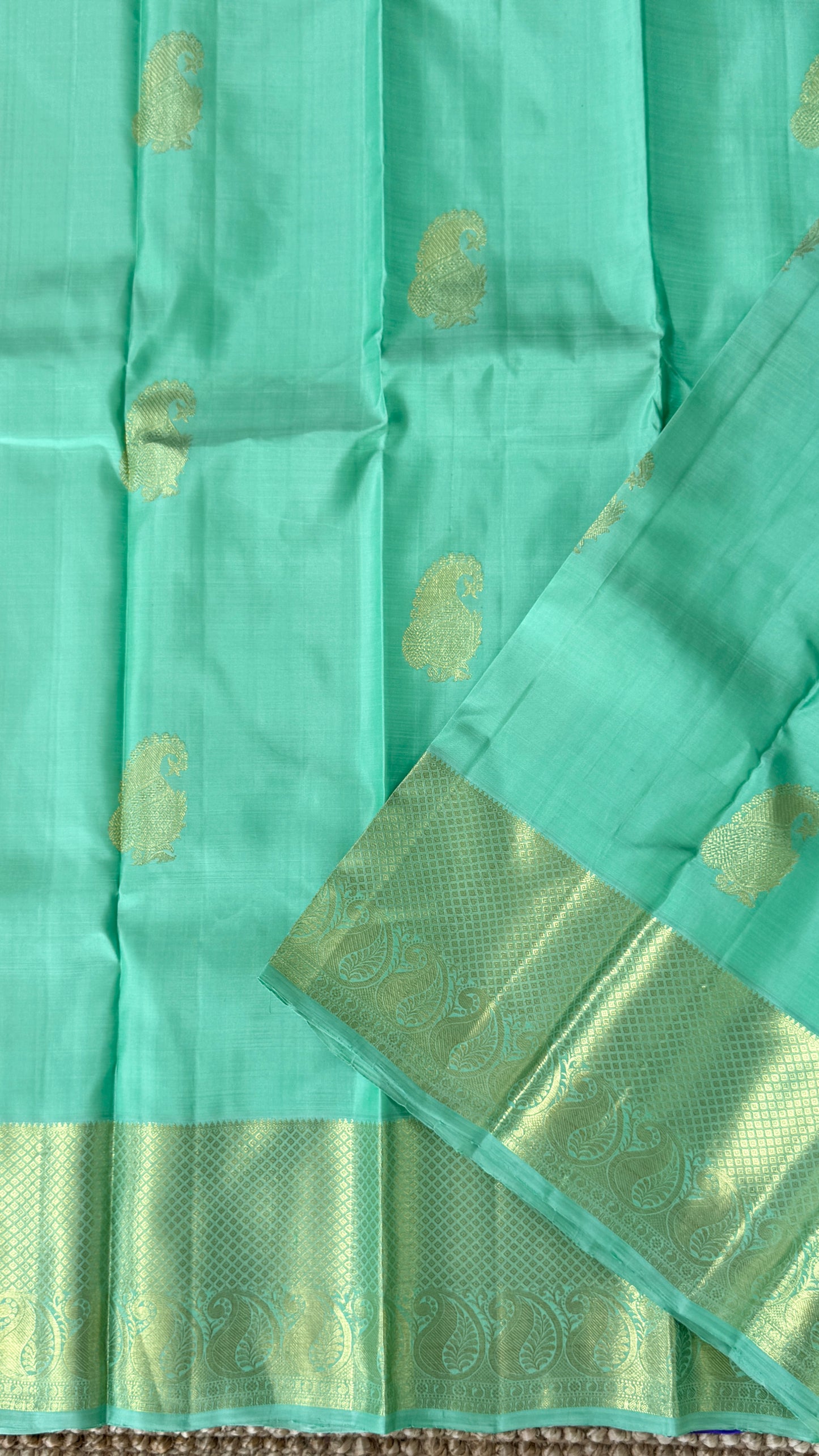 KANJIVARAM PURE SILK HANDLOOM SAREE – AQUAMARINE & PURPLE WITH MANGO AND PEACOCK MOTIFS
