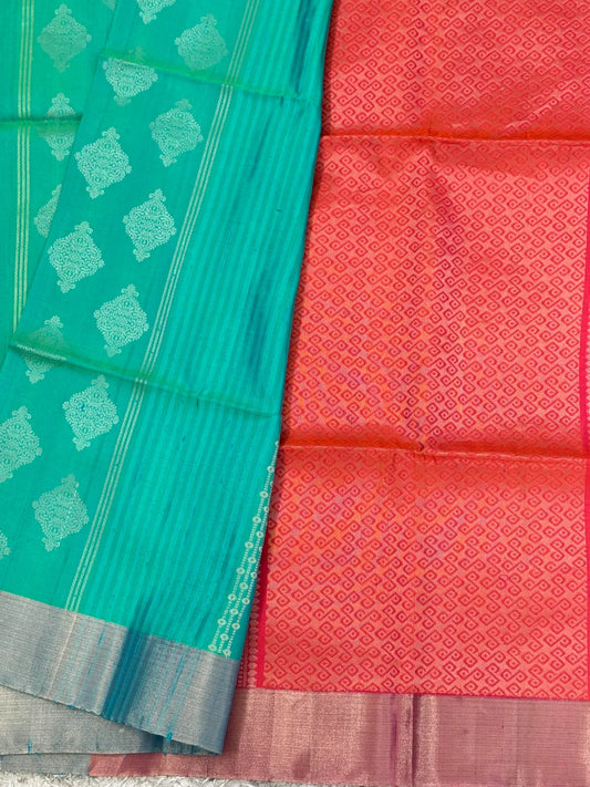 Handloom KANJIVARAM PURE SOFT SILK SAREE WITH ELEGANT BORDERS – Rama Green with Orange/Pink dual tone