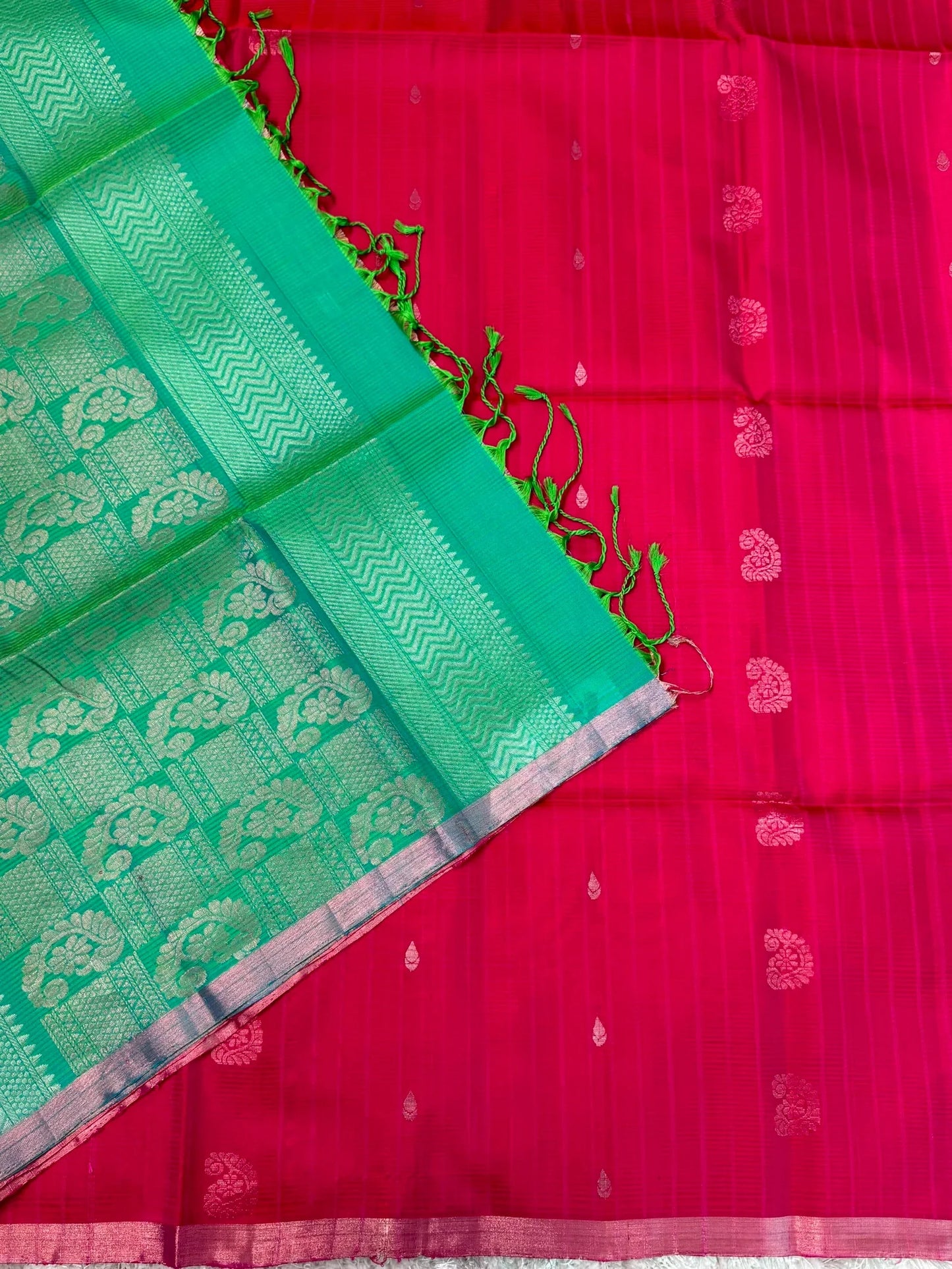 Handloom KANJIVARAM PURE SOFT SILK SAREE WITH small border – Hot pink