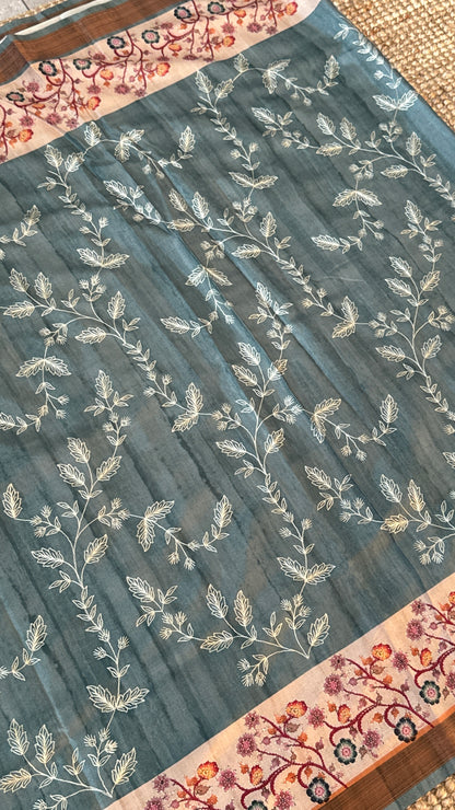 HANDLOOM SOFT RAW SILK KALAMKARI EMBROIDERED SAREE – GREY