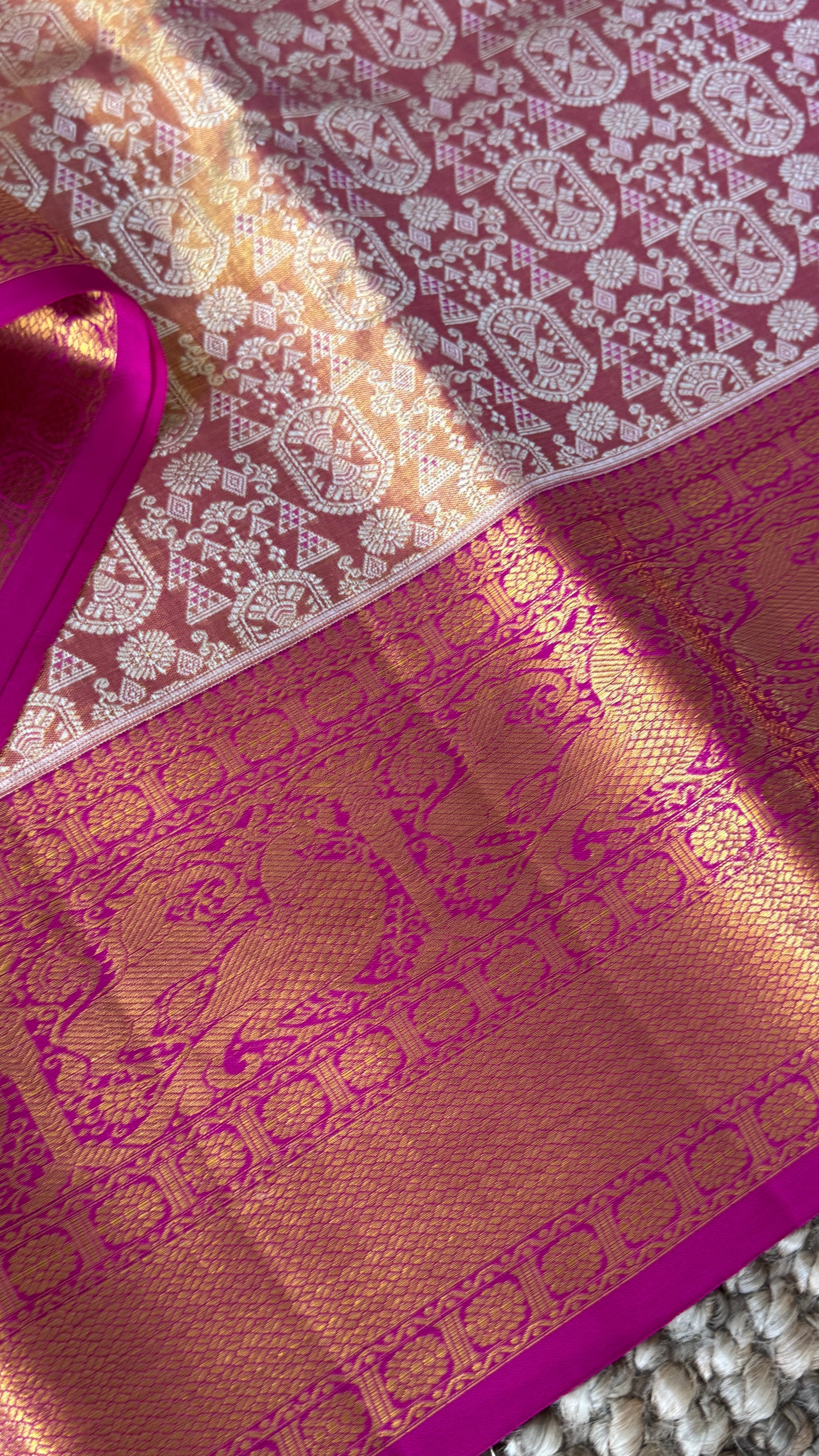 PURE TISSUE KANJIVARAM SILK HANDLOOM SAREE – PINK WITH GOLD BORDER