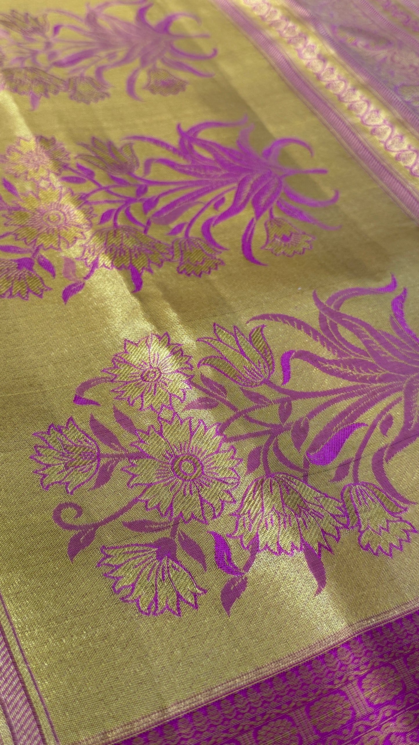 PURE TISSUE KANJIVARAM SILK HANDLOOM SAREE – PINK WITH GOLD BORDER