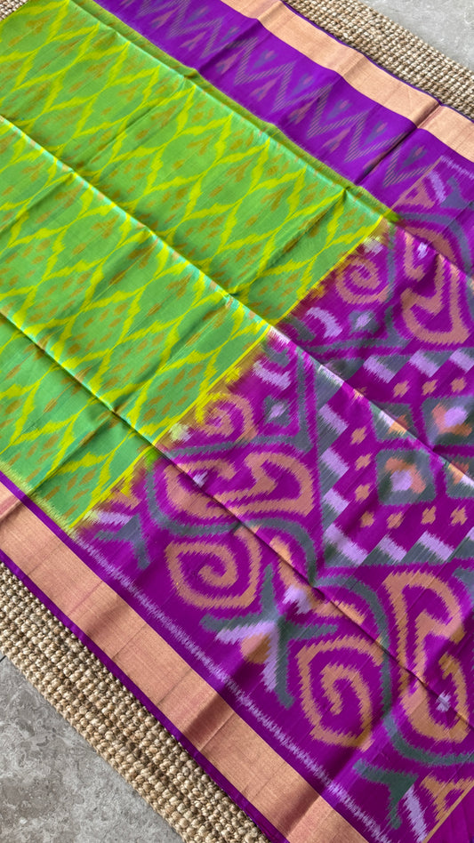 PURE SOFT SILK HANDLOOM SAREE – PARROT GREEN BODY WITH PURPLE PALLU & IKKAT DESIGN