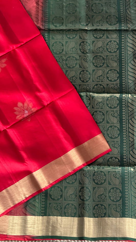 KANCHIVARAM PURE SOFT SILK HANDLOOM SAREE – Red with Bottle Green Pallu