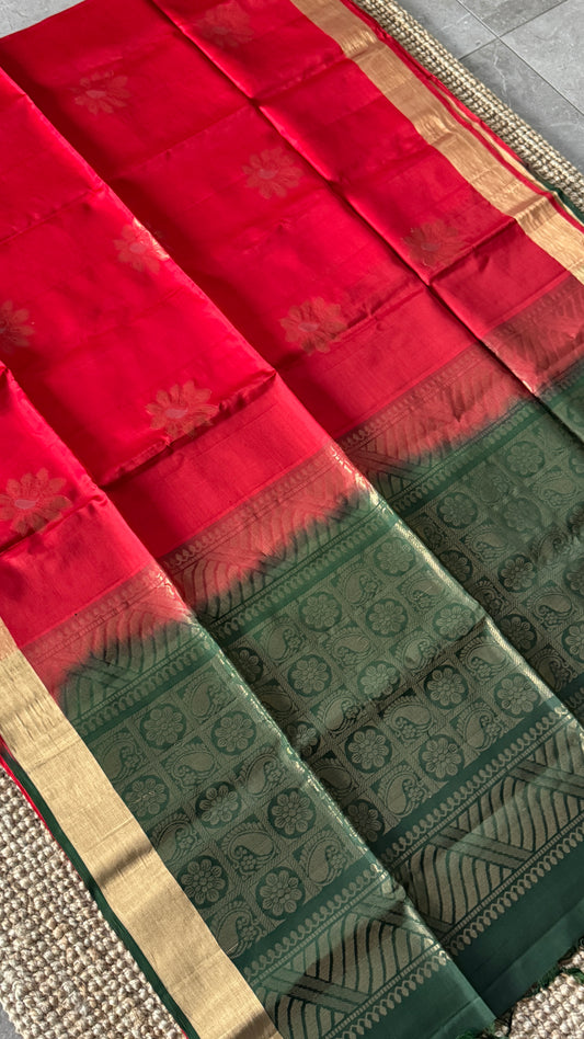 KANCHIVARAM PURE SOFT SILK HANDLOOM SAREE – Red with Bottle Green Pallu