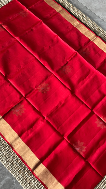 KANCHIVARAM PURE SOFT SILK HANDLOOM SAREE – Red with Bottle Green Pallu