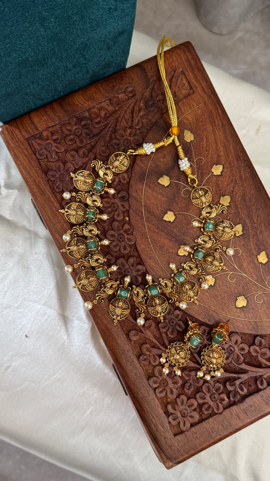 Antique Neckpiece with Earrings