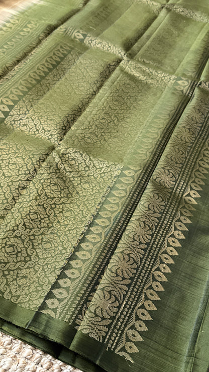 Pure Handloom Soft Silk Saree – Champagne color with Olive green