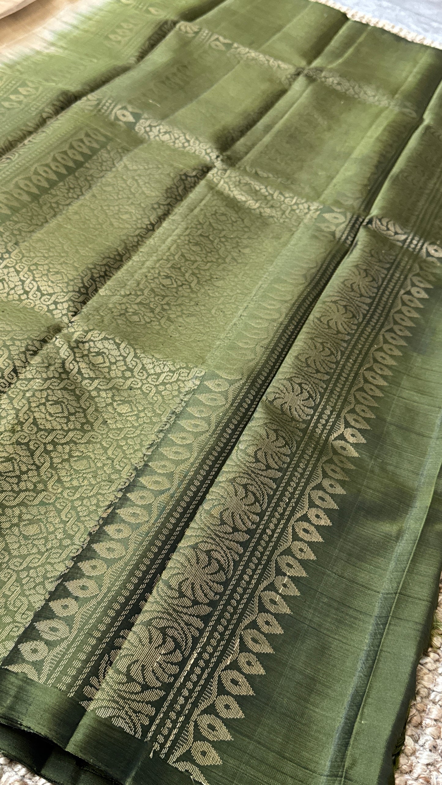 Pure Handloom Soft Silk Saree – Champagne color with Olive green