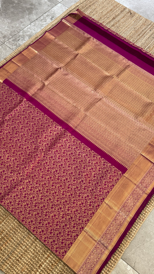 Pure Kanchivaram Silk Saree – Exquisite Pink with Gold Zari Brocade Weaving