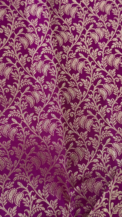 Pure Kanchivaram Silk Saree – Exquisite Pink with Gold Zari Brocade Weaving