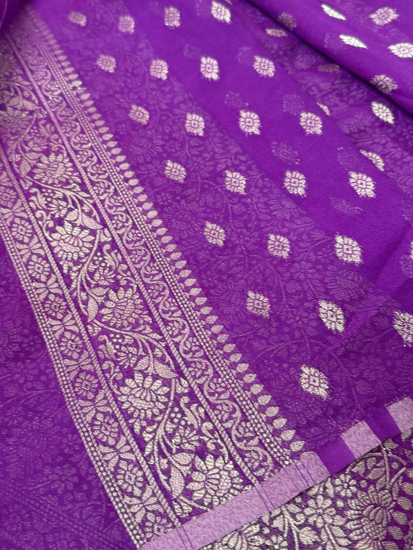 Pure Georgette Silk Banarasi Saree – Green and Magenta