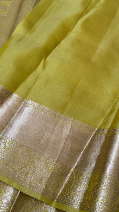 Pure Kanchivaram Silk Saree – Exquisite Mehendi Yellow/Green