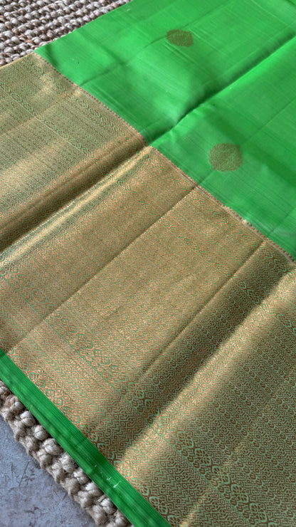 Pure Handloom Kanchivaram Silk Saree with Silver Zari Motifs and Double-Sided Border - Green