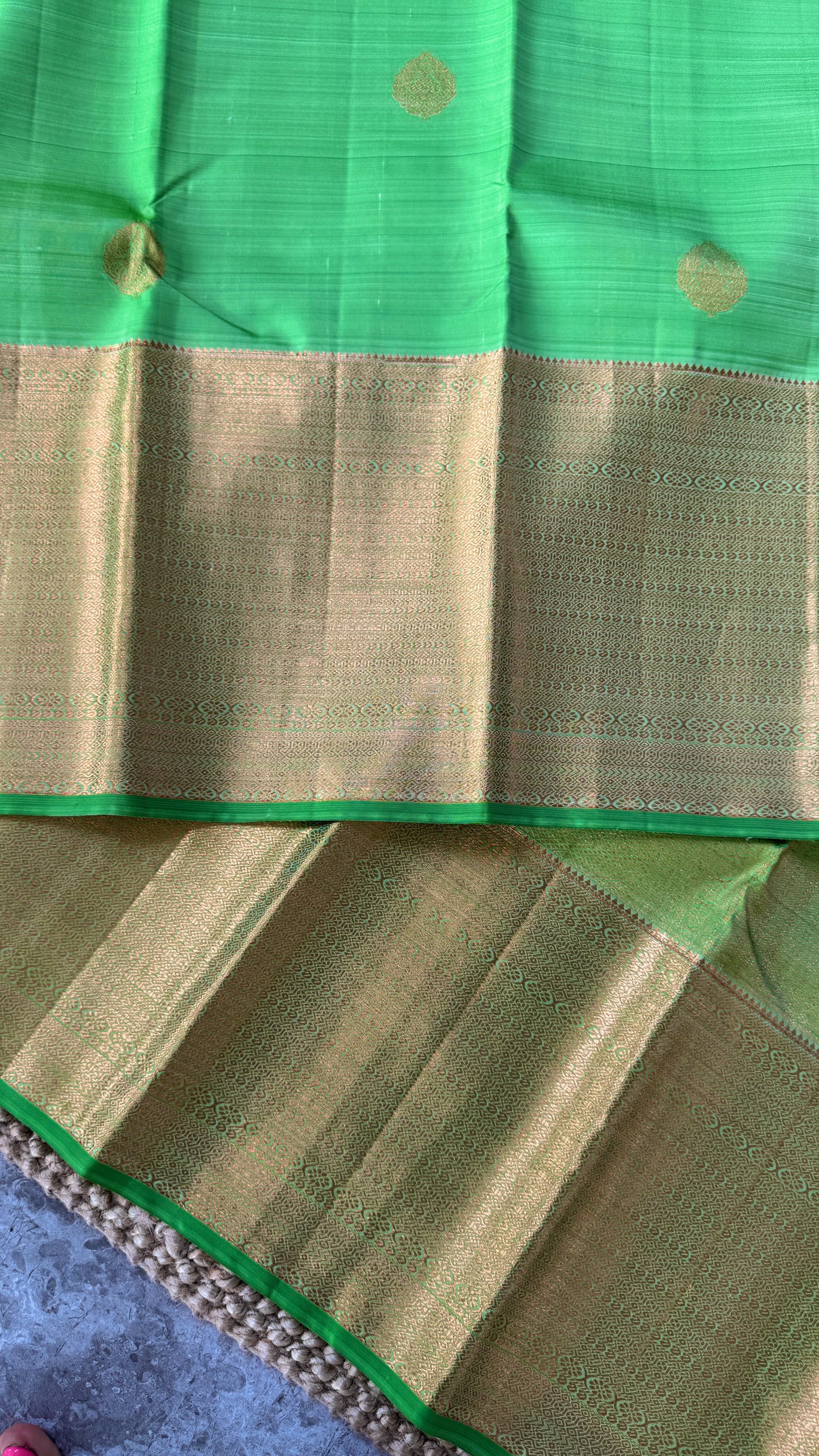 Pure Handloom Kanchivaram Silk Saree with Silver Zari Motifs and Double-Sided Border - Green