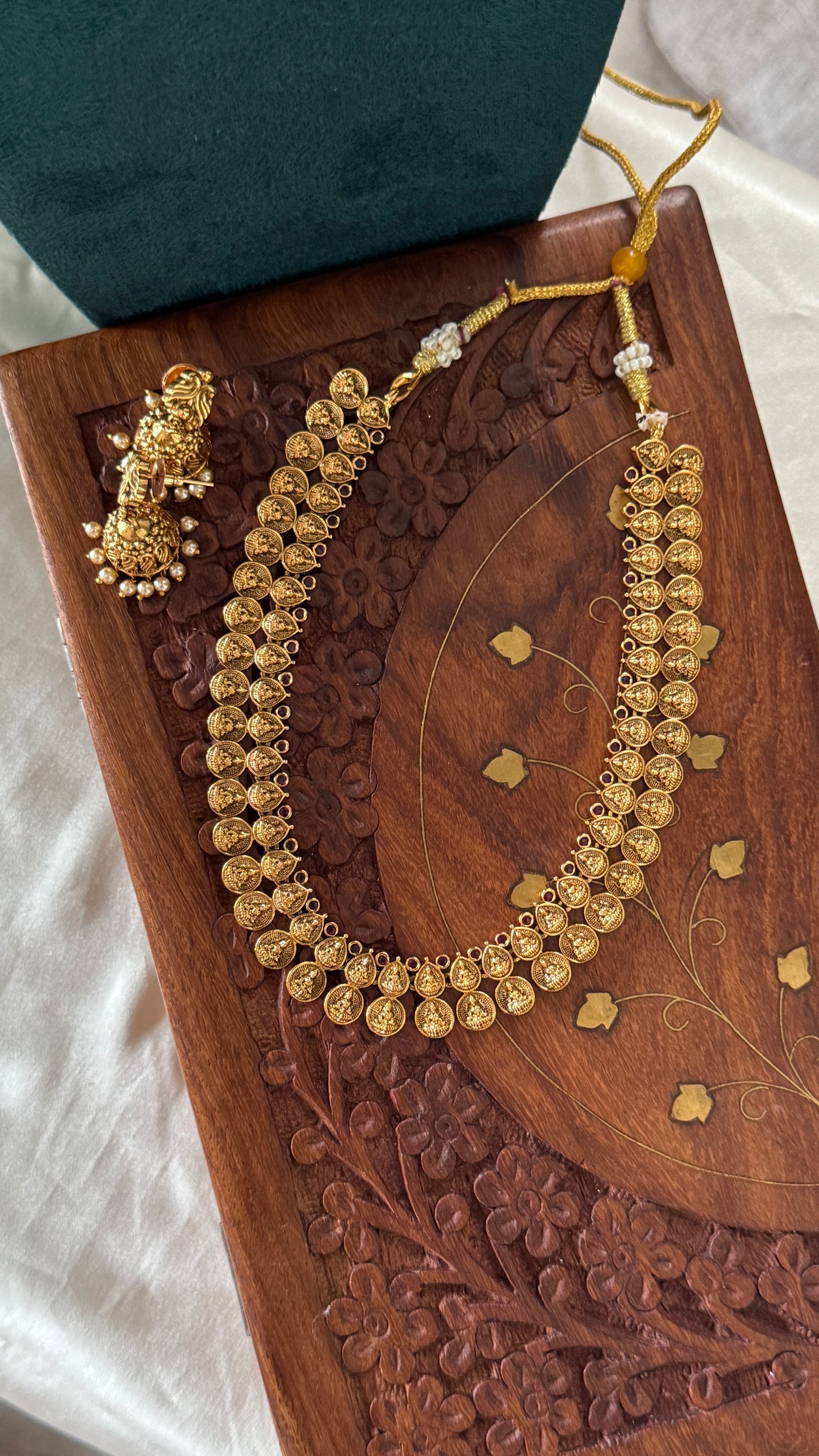 Antique Lakshmi Coin Neckpiece with Earrings