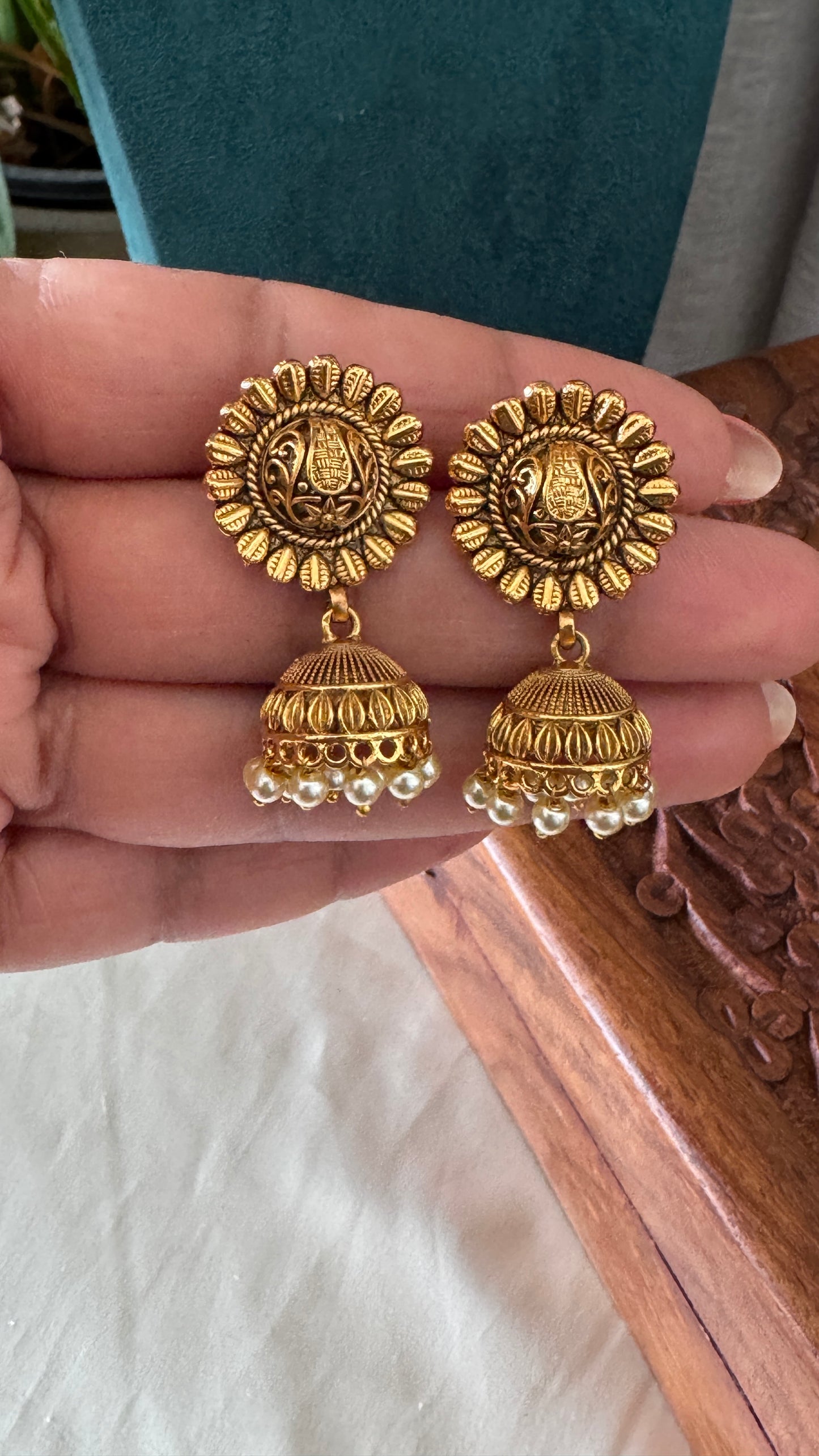 Antique Elephant Choker Neckpiece with Jhumka