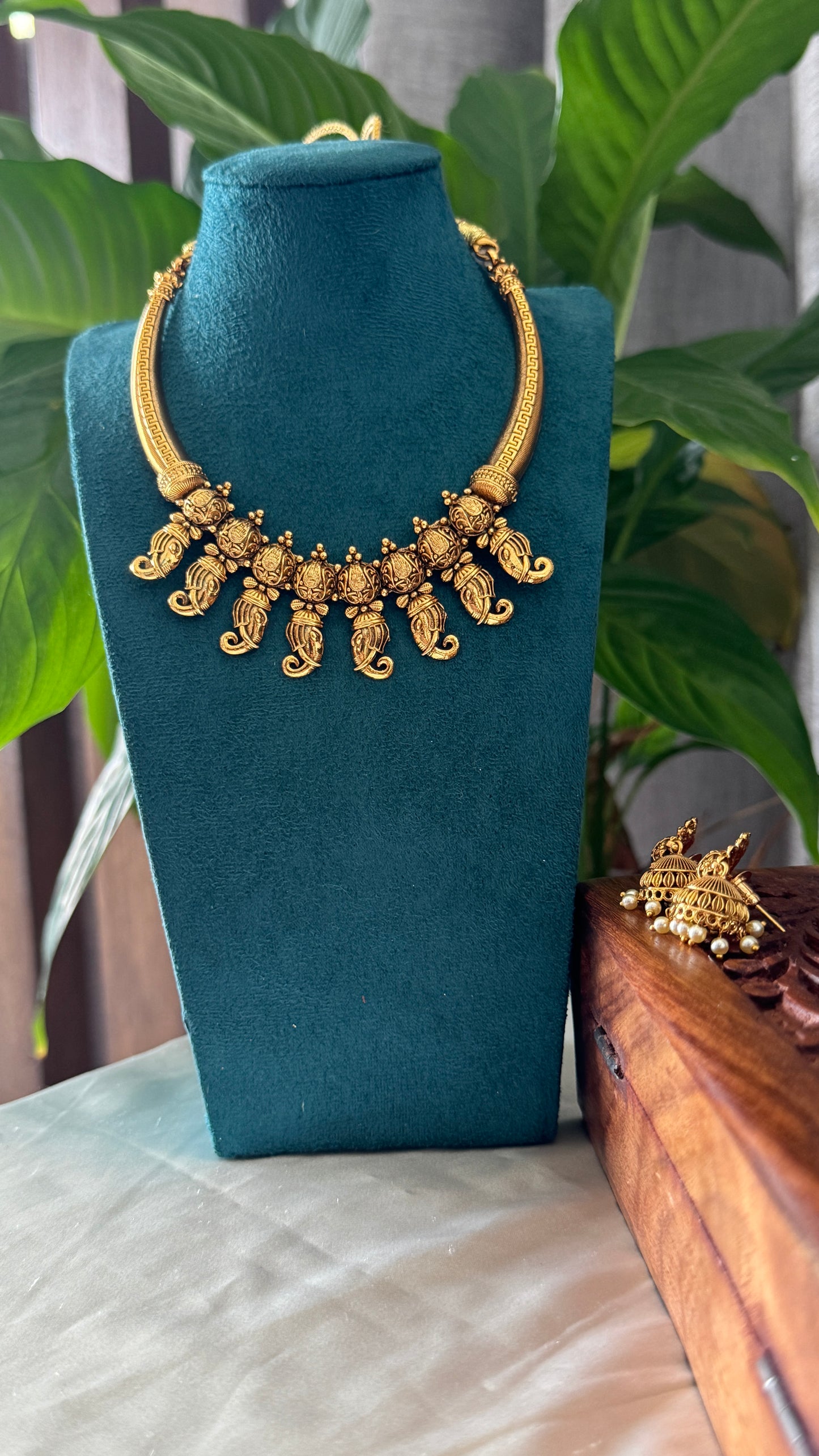 Antique Elephant Choker Neckpiece with Jhumka