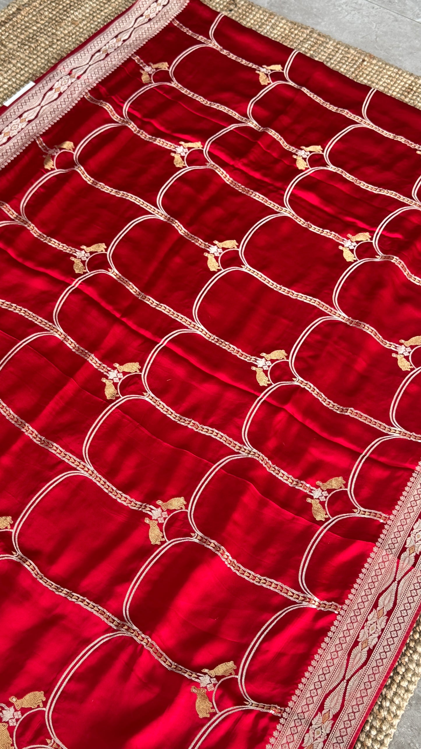 Pure Mashru Satin Silk Banarasi Saree in Crimson Red