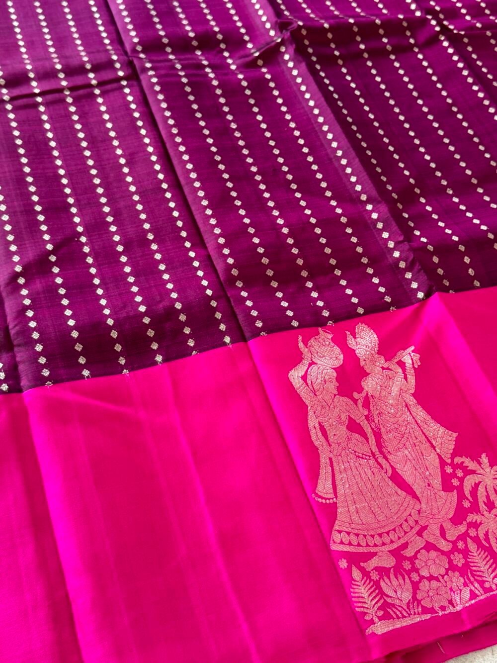 KANJIVARAM PURE SILK SAREE WITH contrast Krishna borders - Image 2