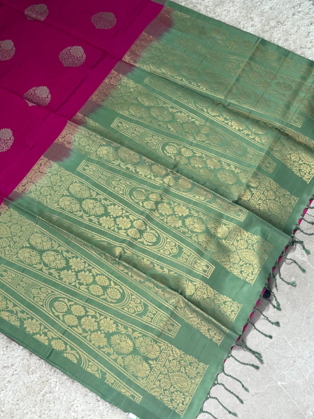 Handloom KANJIVARAM PURE SOFT SILK SAREE WITH small border - Pink - Image 7