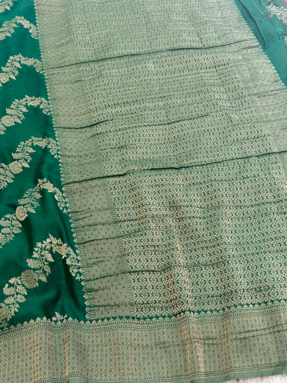 Pure Georgette Silk Banarasi Saree - Green - Image 8