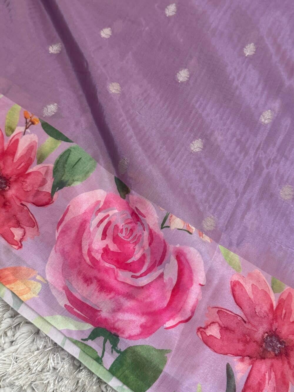 Pure Crepe silk saree - Lavender- Floral - Image 3