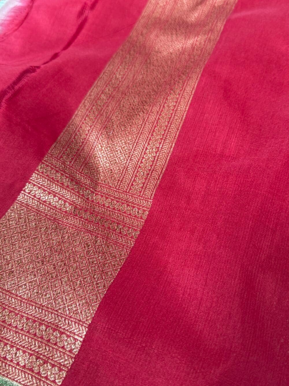 Pure Handloom Banarasi silk saree - Maroon - Image 10