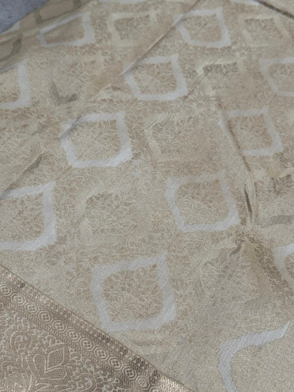 KANJIVARAM PURE SILK SAREE - Fully Brocade Saree in Half white - Image 4