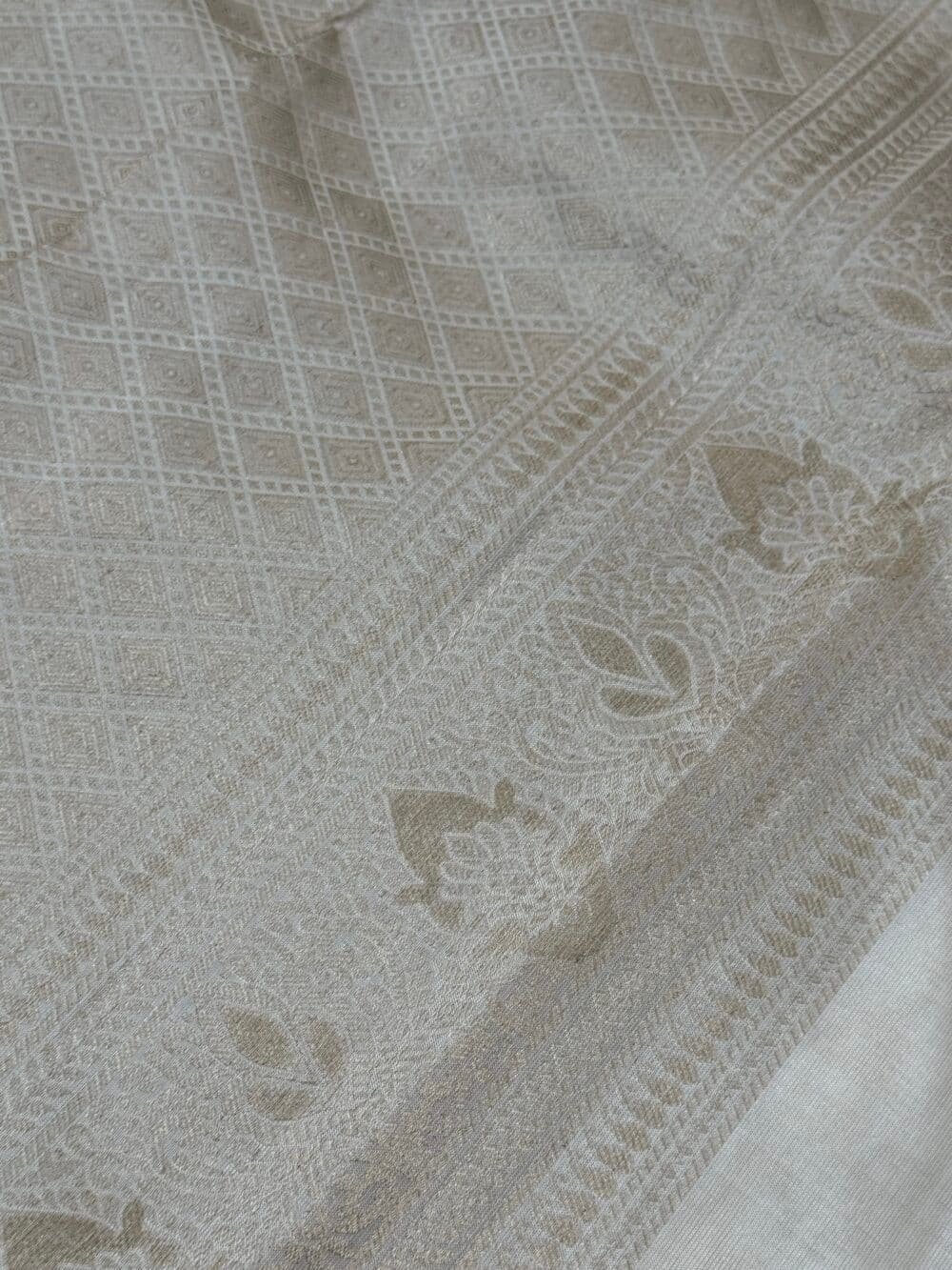 KANJIVARAM PURE SILK SAREE - Fully Brocade Saree in Half white - Image 9