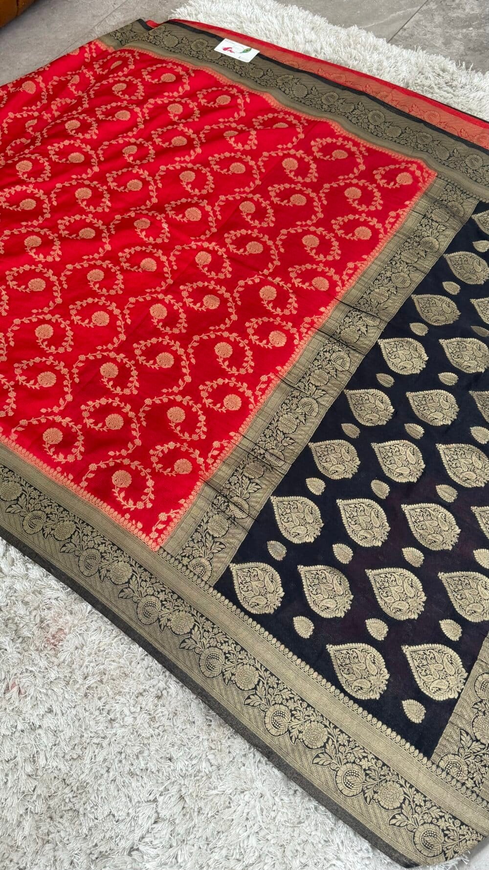 Pure Georgette Crepe Silk Banarasi Saree - Red with Black Border - Image 2
