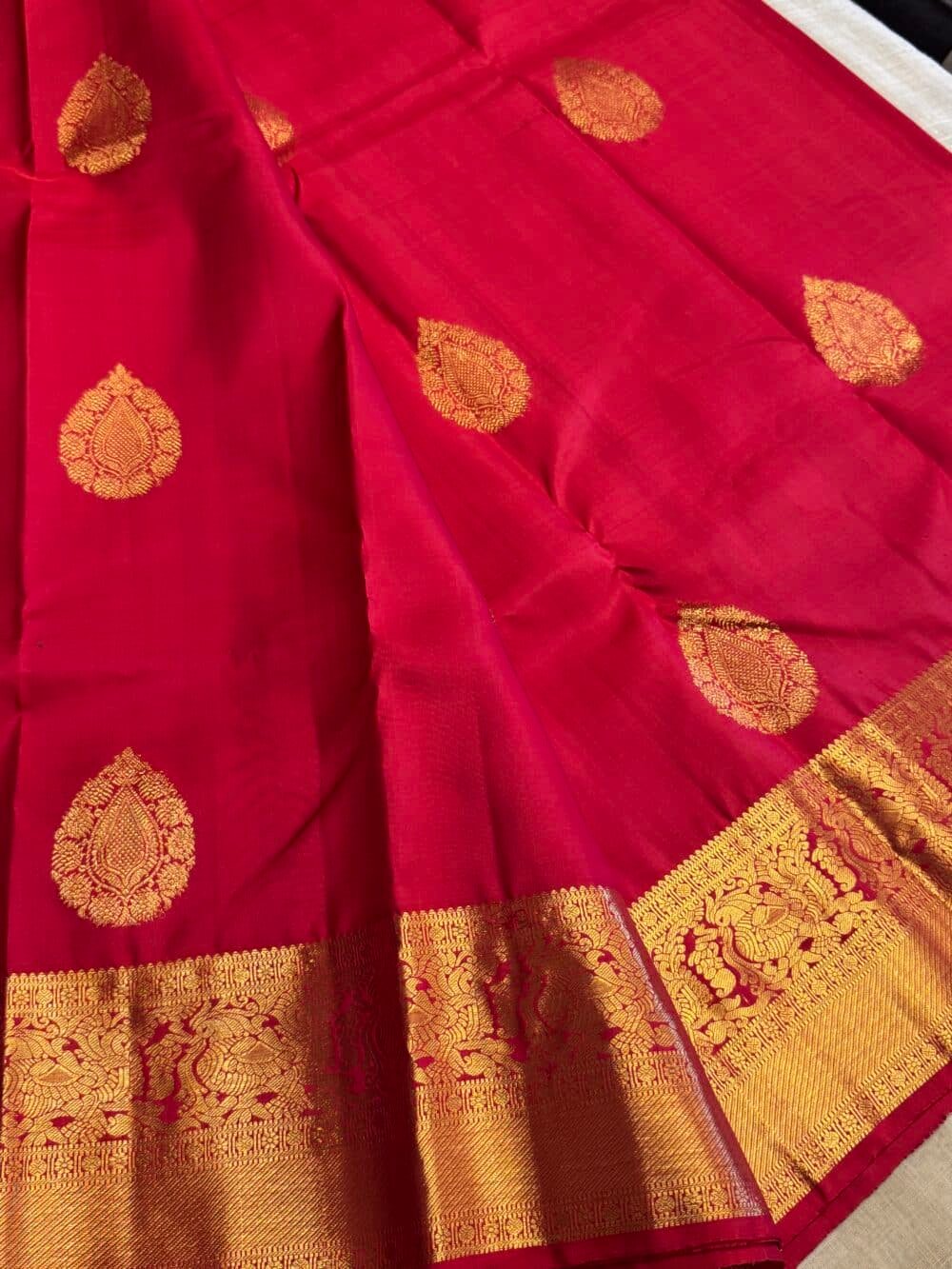 KANJIVARAM PURE SILK SAREE in DEEP RED - Image 10