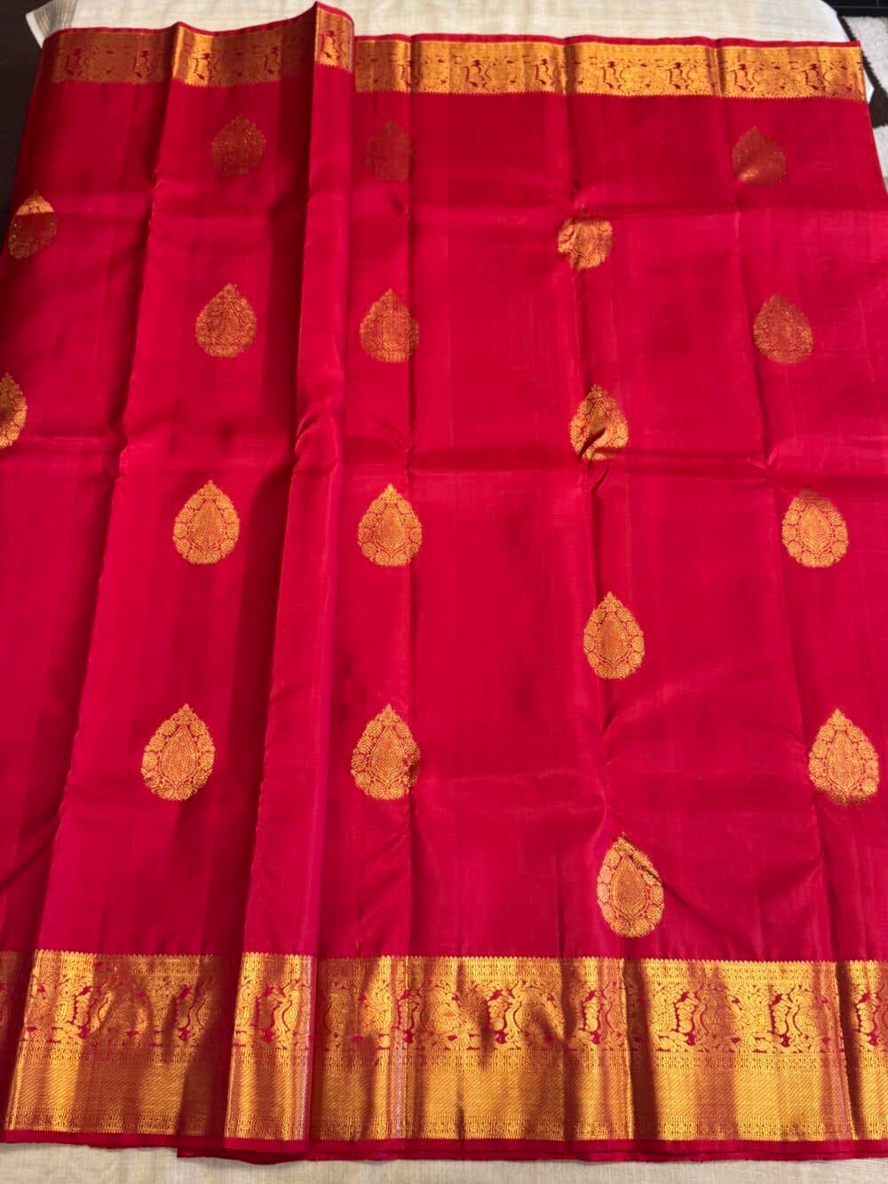 KANJIVARAM PURE SILK SAREE in DEEP RED - Image 2