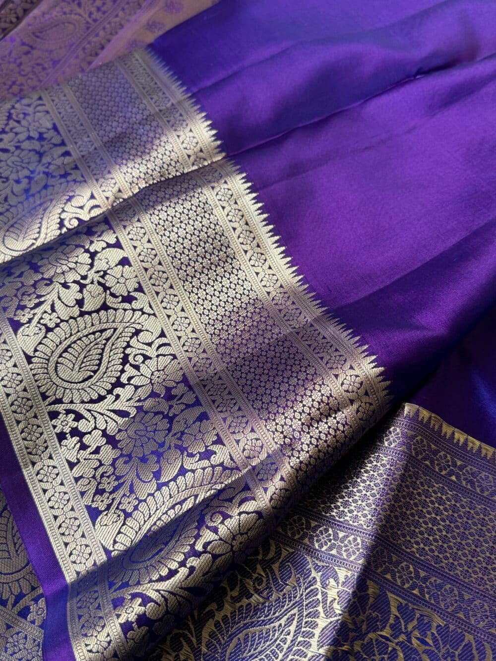 KANJIVARAM PURE Brocade SILK SAREE in Purple - Image 9